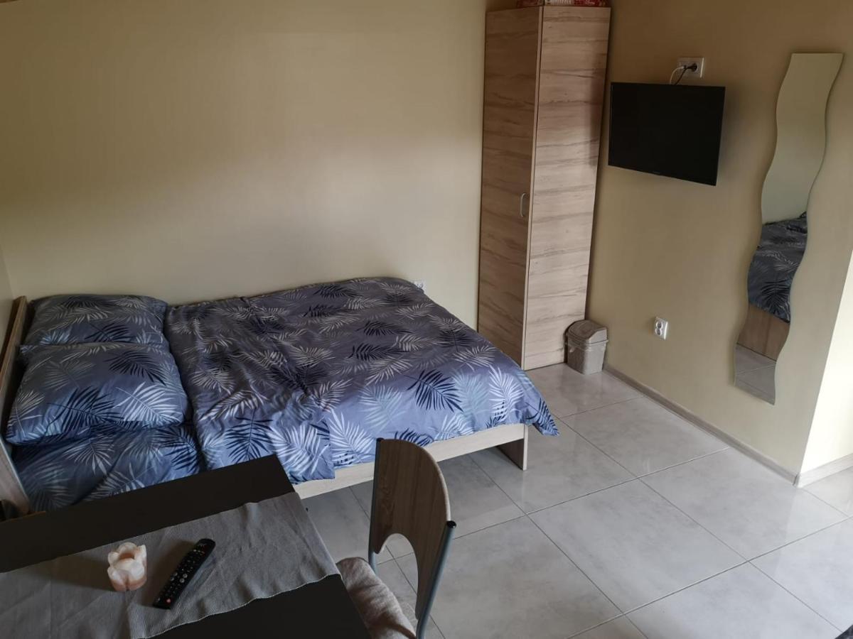 Pokoje Freedoor Ługniany Esterno foto